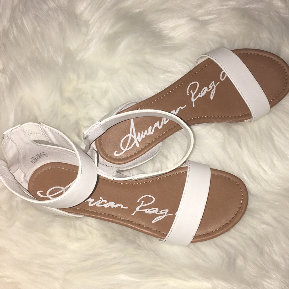 BRAND-NEW White American Rag Sandals